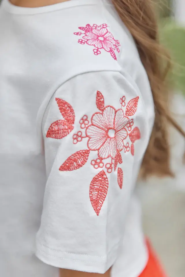 Nakışlı T-Shirt