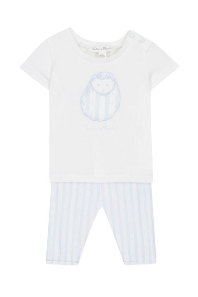 T-shirt + pantalon