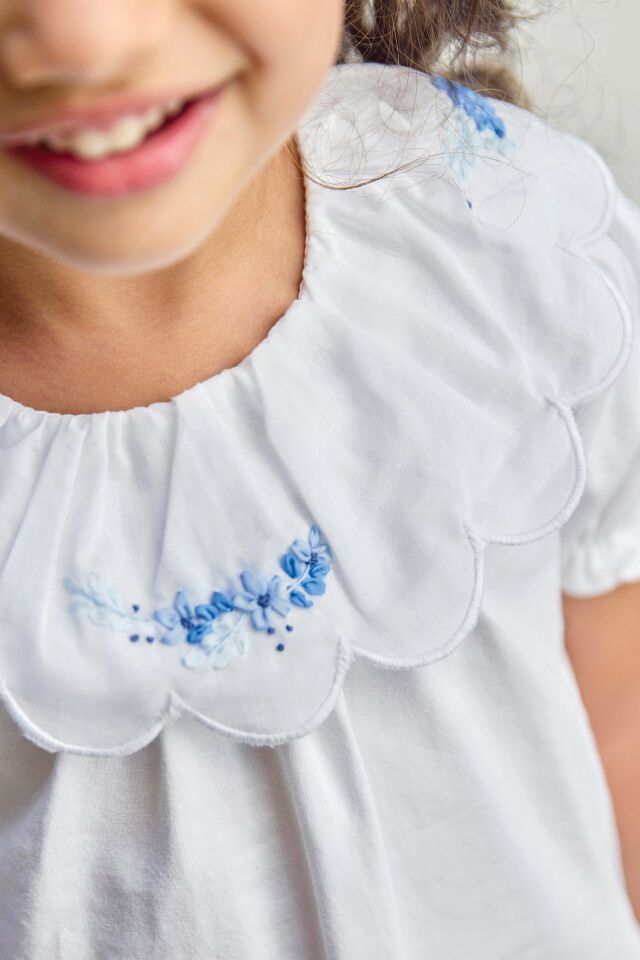 Nakış Detaylı T-Shirt