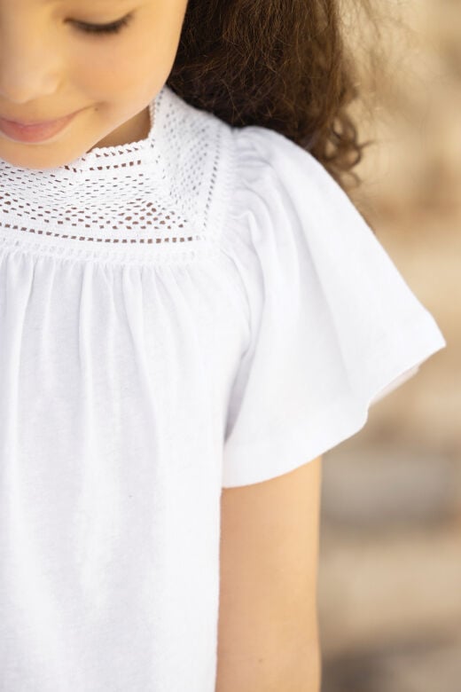 Dantel Yakalı T-Shirt