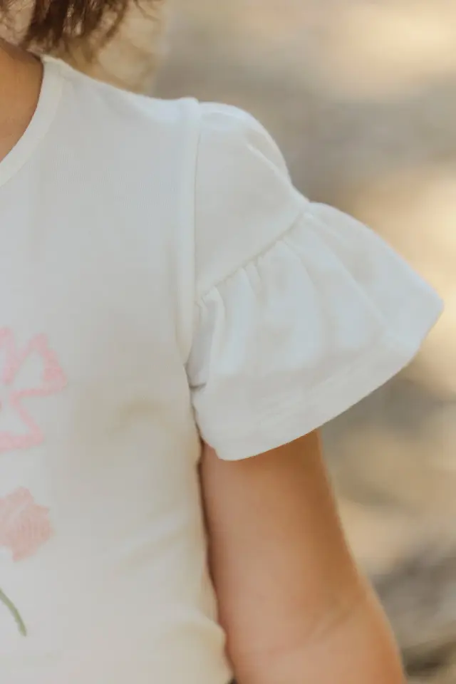Çiçek Baskılı T-Shirt